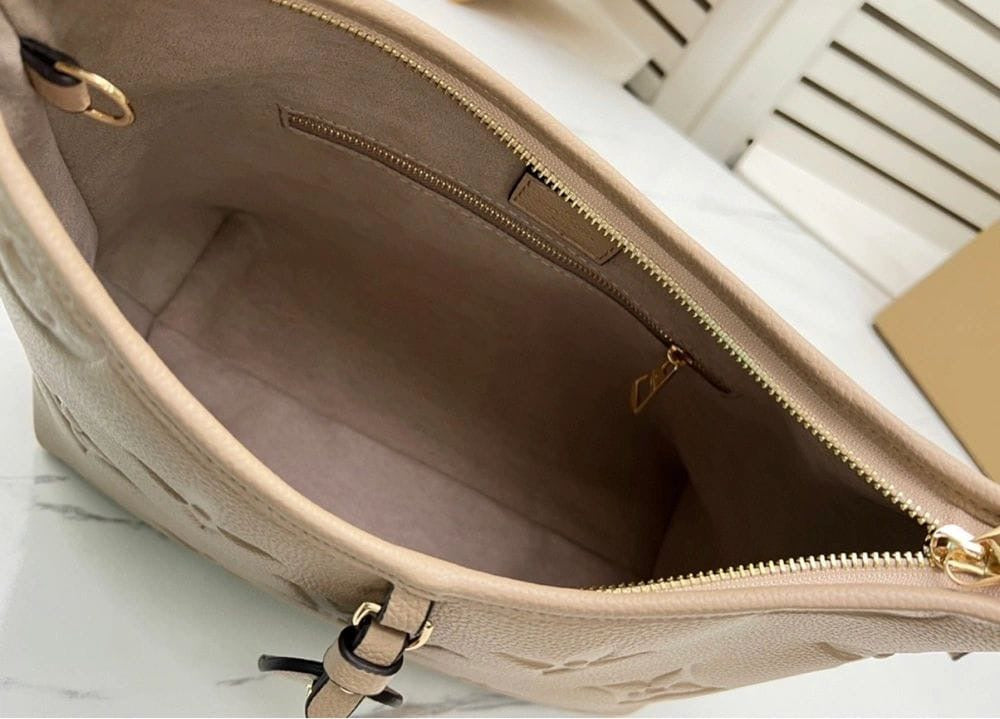 Louis Vuitton CarryAll PM Tote Bag In Creme Leather Design