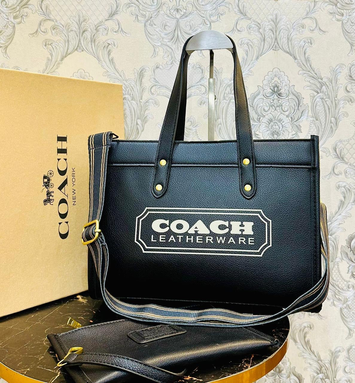 COACH Field Tote 30 in Black Leatherware
