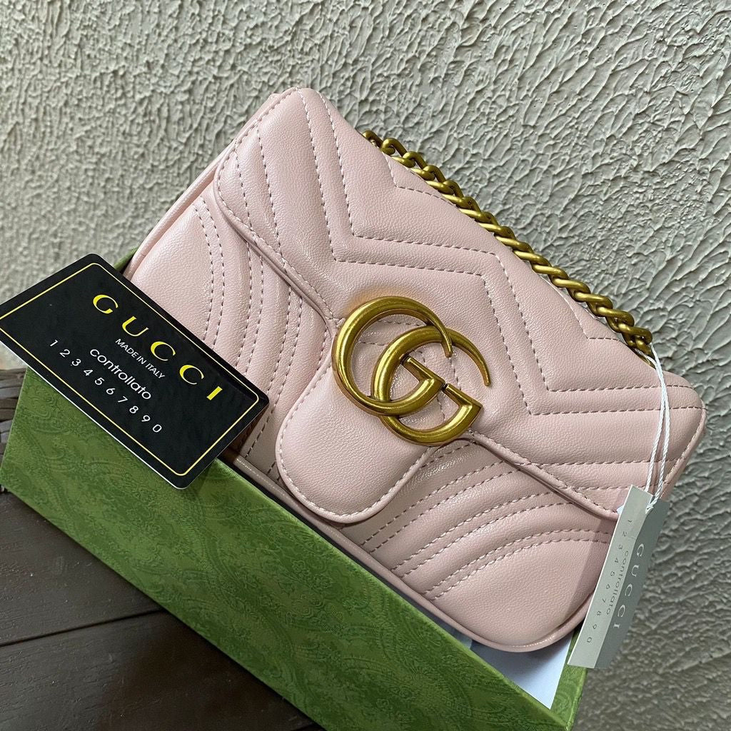GUCCI GG Marmont Shoulder Bag