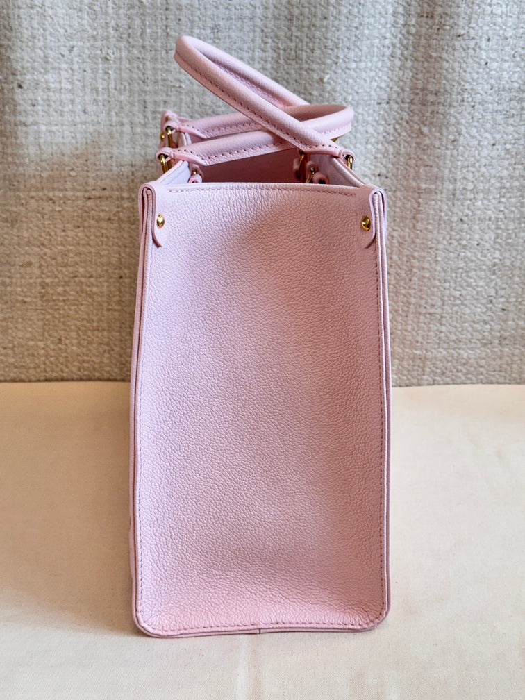 Louis Vuitton OnTheGo MM Large Tote Bag (Degrade Rose)