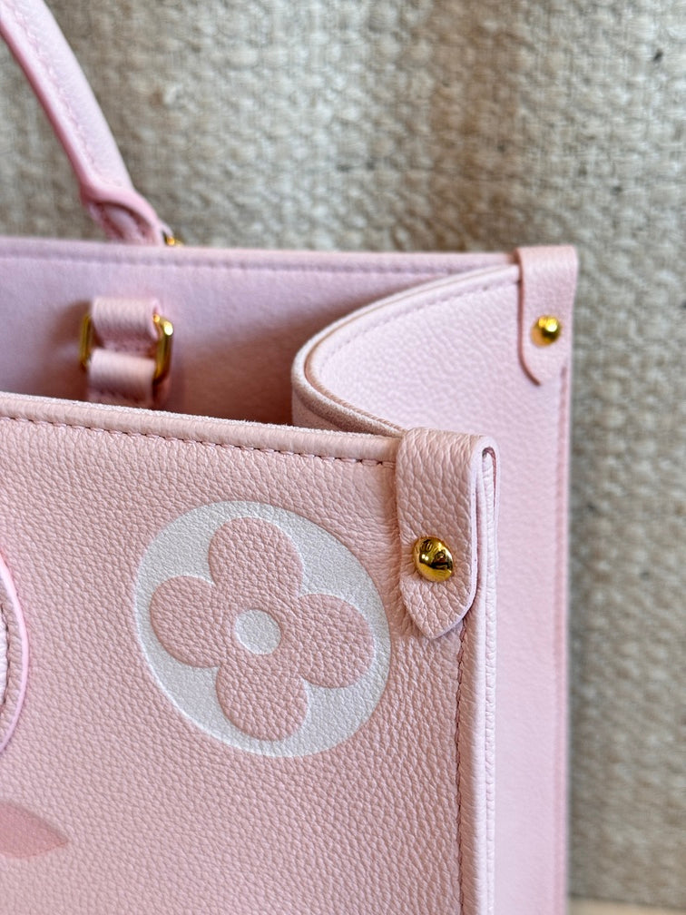 Louis Vuitton OnTheGo MM Large Tote Bag (Degrade Rose)
