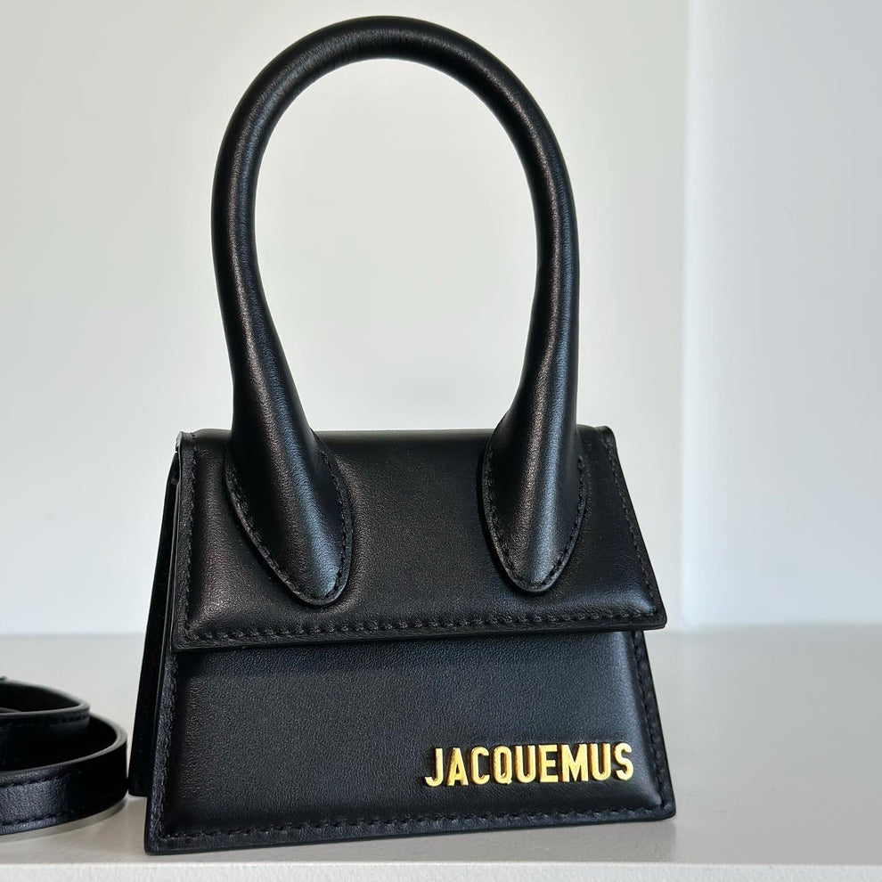 JAQUEMUS Le Chiquito Moyen Bag