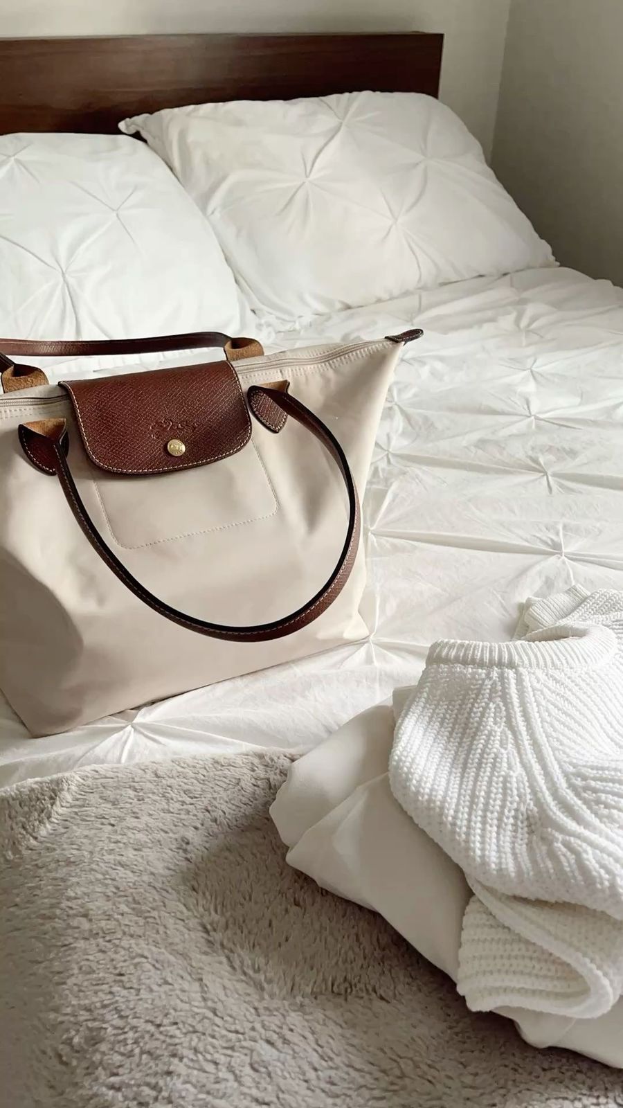 Longchamp Le Pliage M Tote Bag (White)