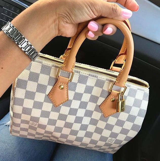 Louis Vuitton Speedy Bandoulière 30 Handbag