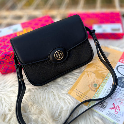 Tory Burch Robinson T Monogram Convertible Shoulder Bag in Black