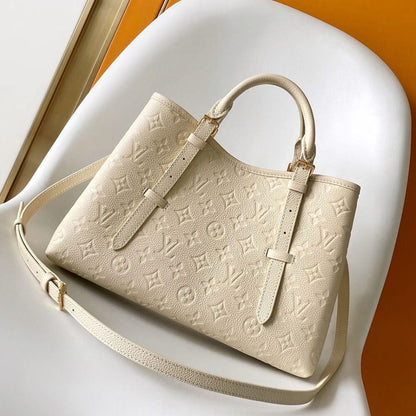 Louis Vuitton Babylone Tote PM in Creme