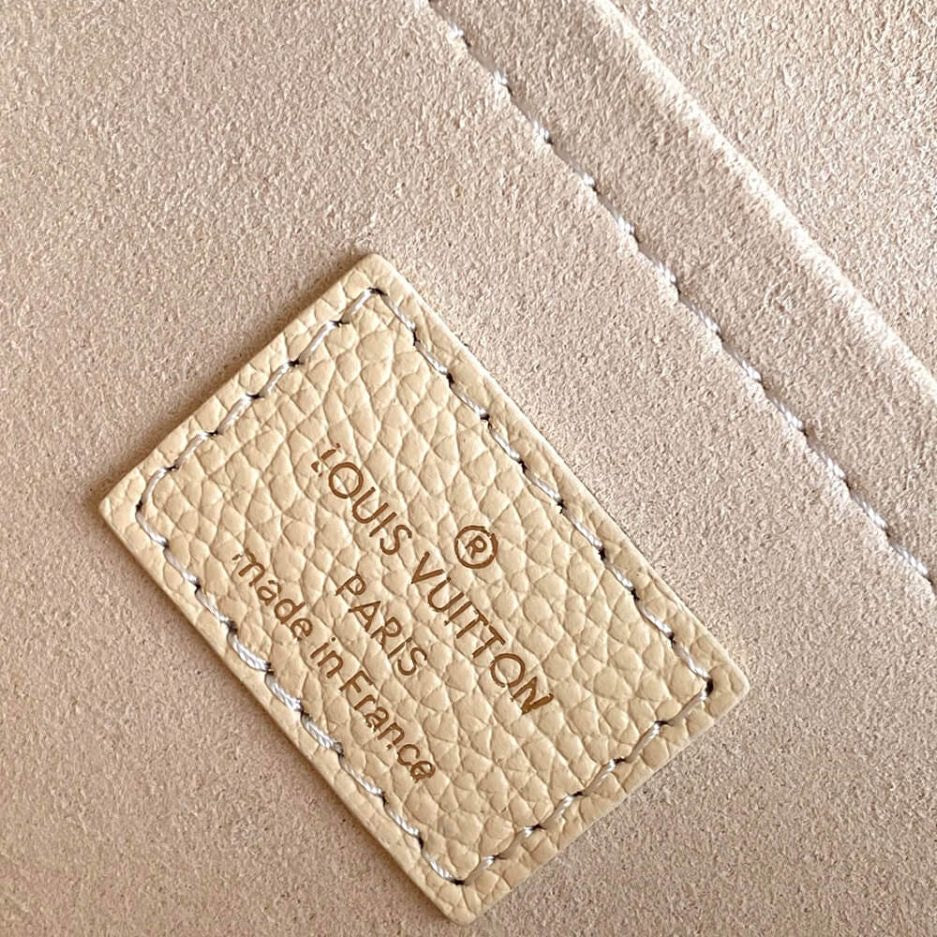 Louis Vuitton Babylone Tote PM in Creme