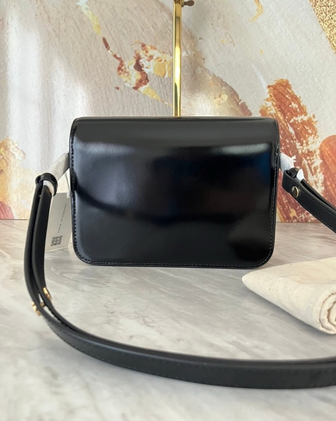 Tory Burch Robinson T Monogram Convertible Shoulder Bag in Black