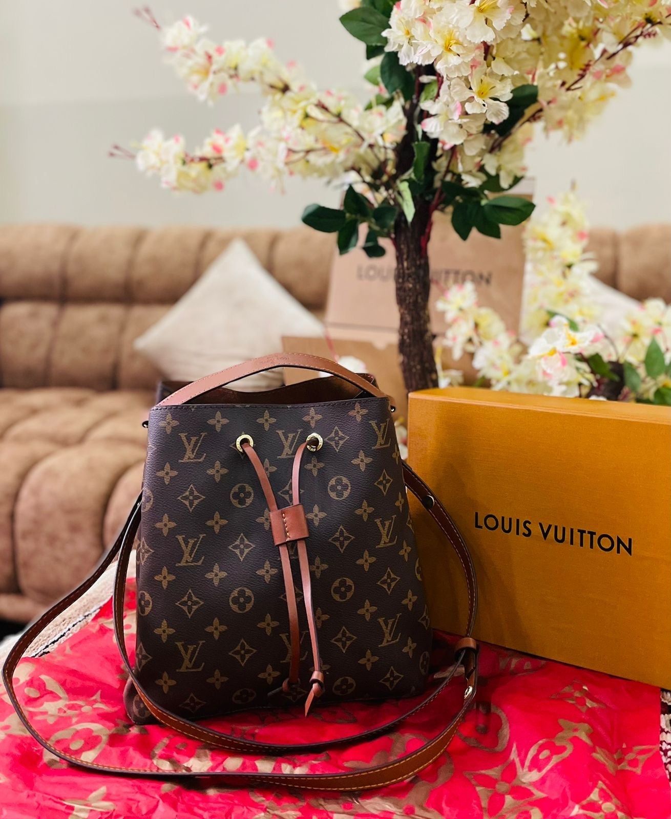 Louis Vuitton NéoNoé Shoulder Bag