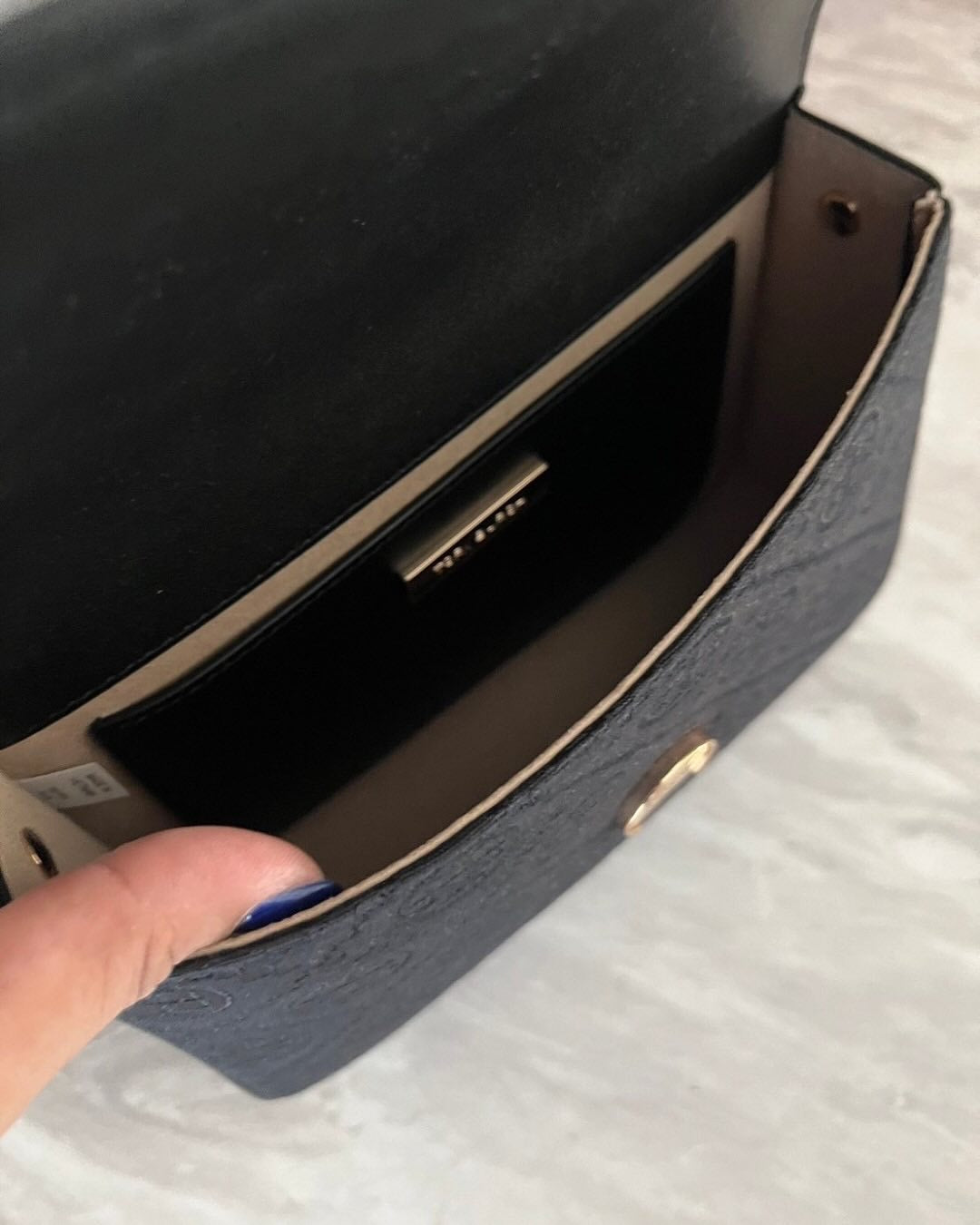 Tory Burch Robinson T Monogram Convertible Shoulder Bag in Black