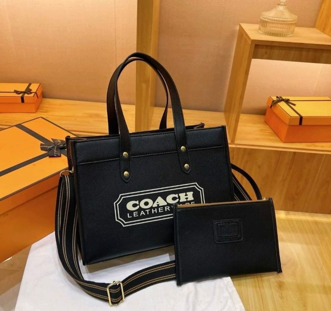 COACH Field Tote 30 in Black Leatherware