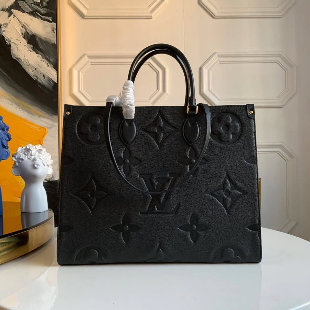 Louis Vuitton OnTheGo MM Large Tote Bag (Black)