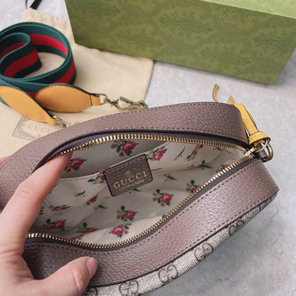 Gucci GG Supreme Neo Vintage Messenger Bag