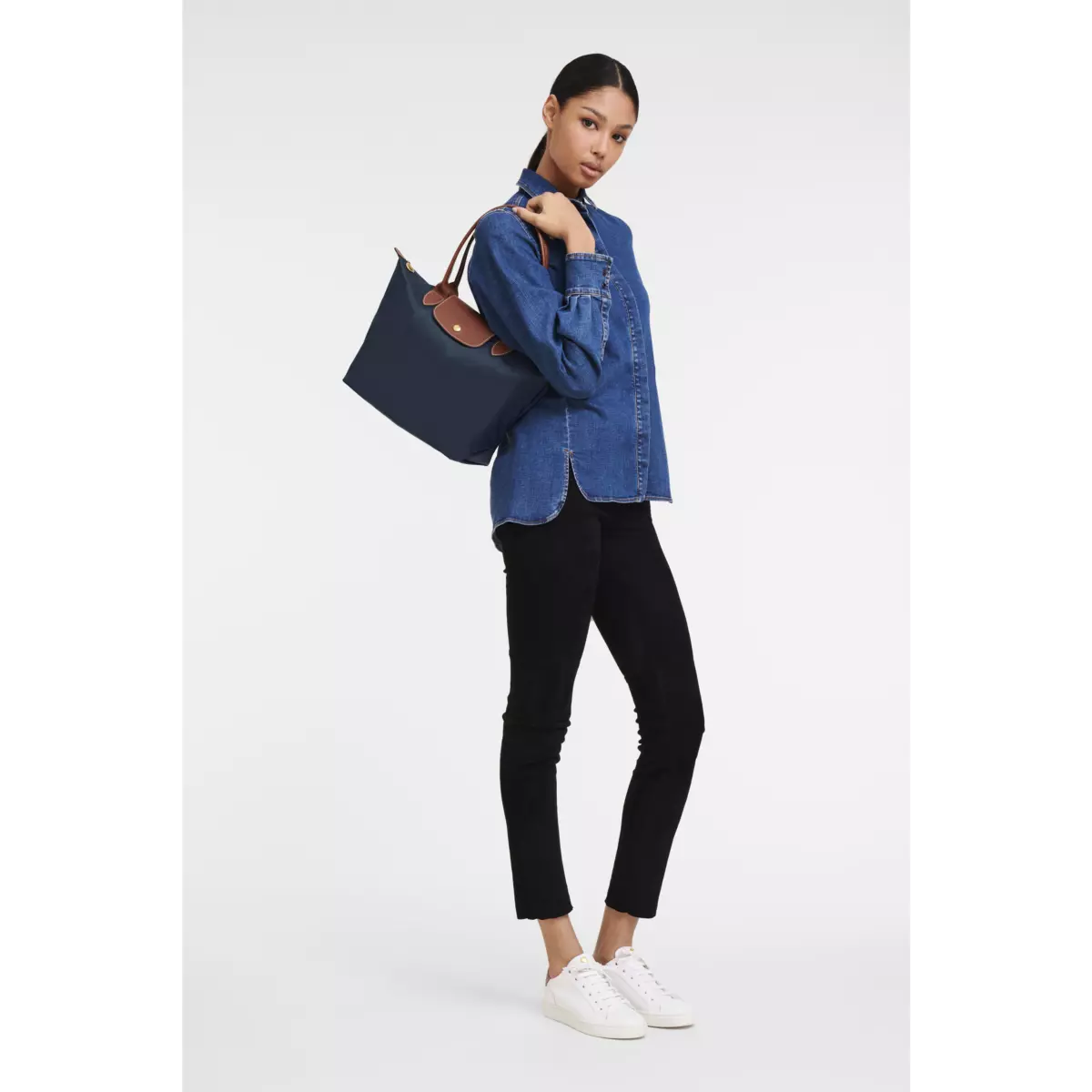 Longchamp Le Pliage M Tote Bag (Navy Blue)