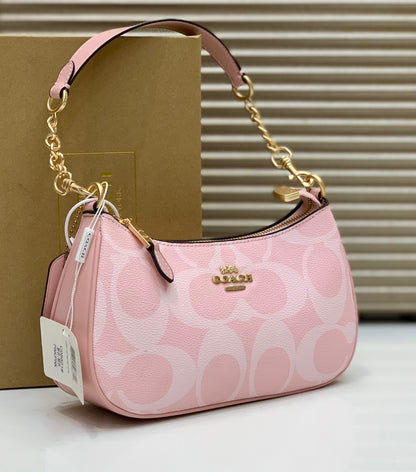 Coach Teri Shoulder Bag (Powder Pink)