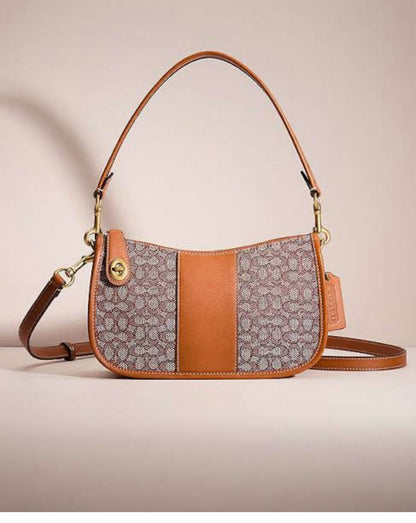Coach Swinger In Signature Jacquard