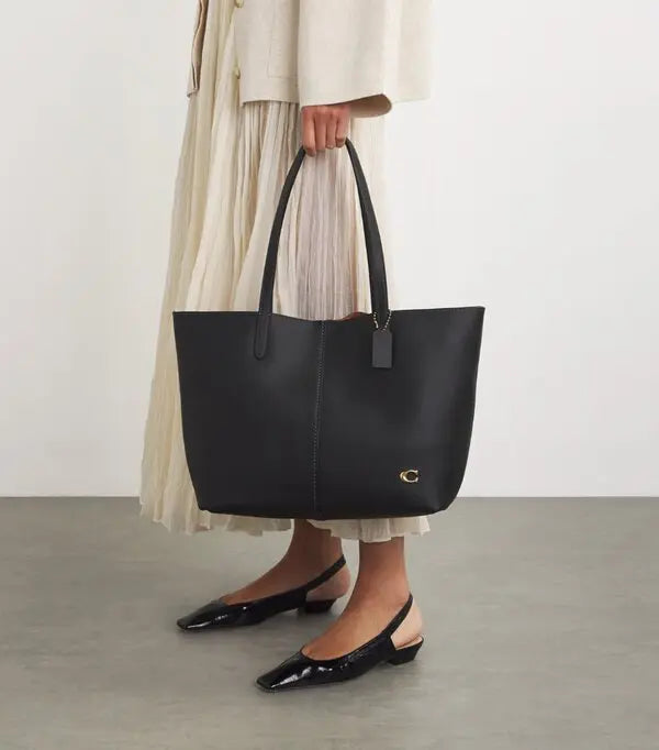 COACH North 32 Tote Bag (Black)