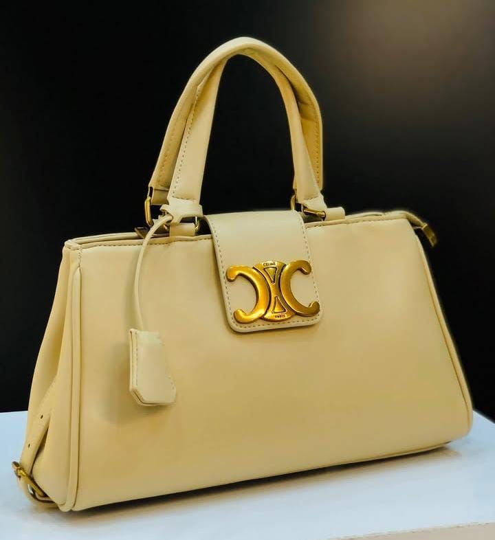 CELINE Medium Appoline in Supply Calfskin