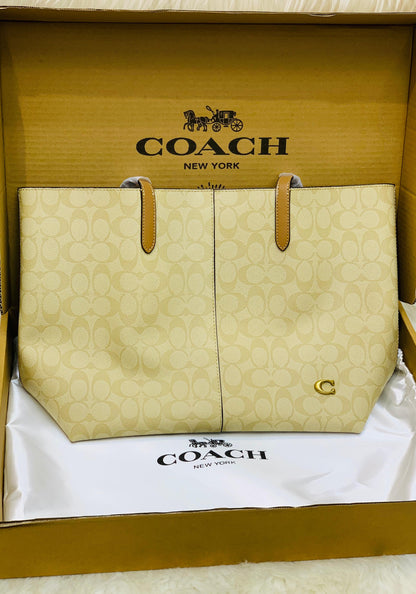 COACH North 32 Tote Bag
