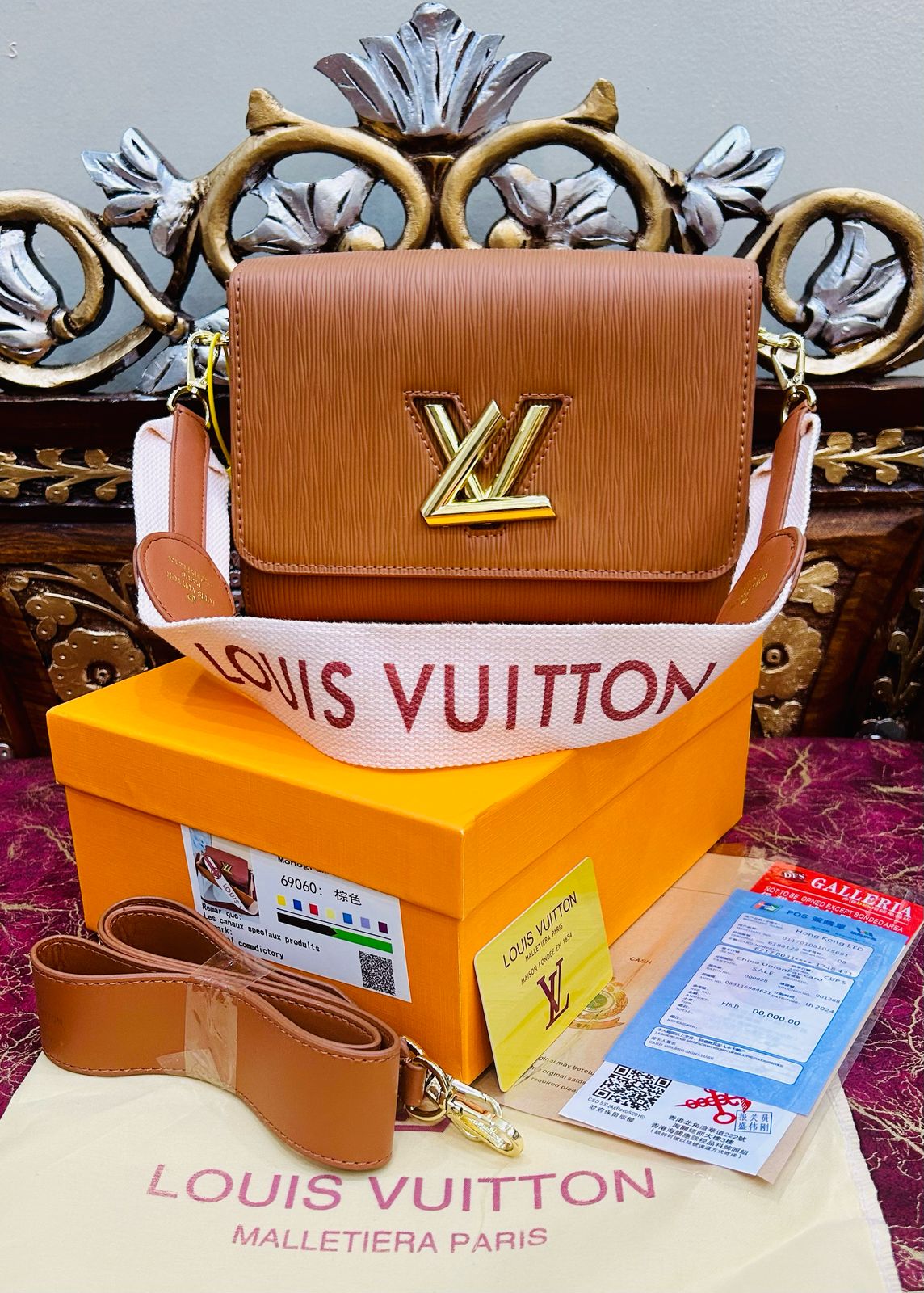 LOUIS VUITTON Twist MM Shoulder Bag