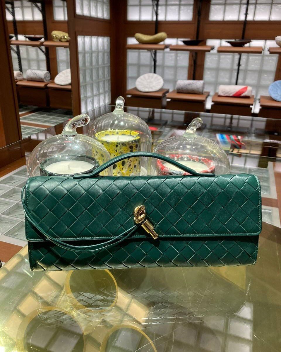 Bottega Venetta Andiamo Clutch Bag (Green)