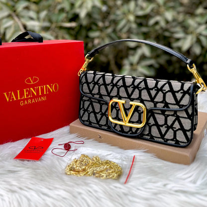 Valentino Garavani Locò Shoulder bag